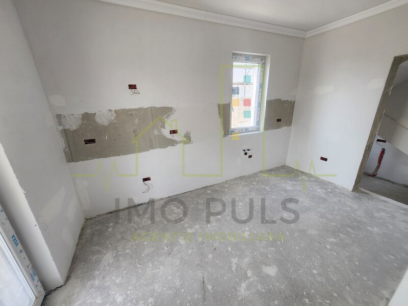 Sacalaz, duplex la cheie, 3 bai, 5 camere, la 4 minute de Timisoara.