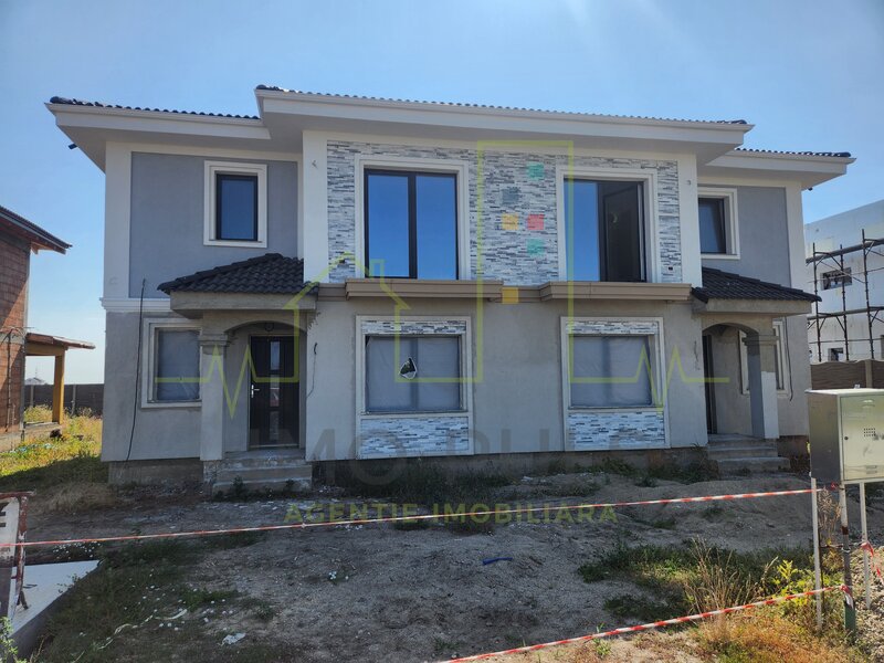 Sacalaz, duplex la cheie, 3 bai, 5 camere, la 4 minute de Timisoara.
